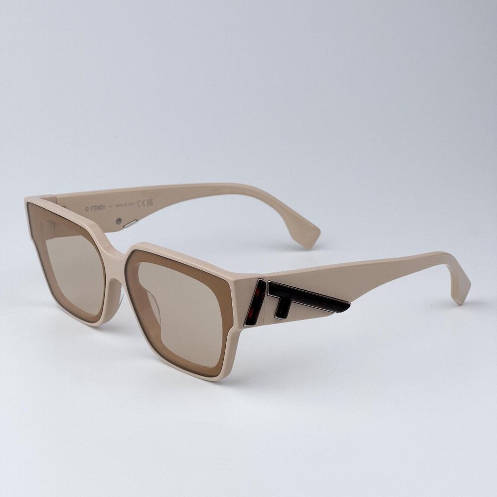 Fendi FENDI FIRST  FE40099I 57E Women BRAND NEW Sunglasses Square Beige Brown - Picture 6 of 9